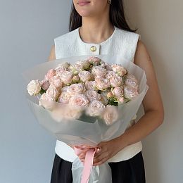 Букет из кустовых роз №10056